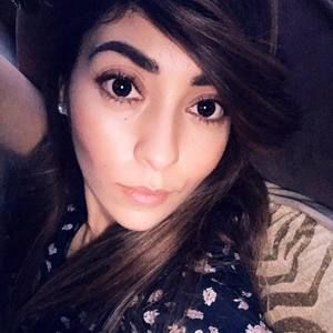 Meet your Posher, Yamili